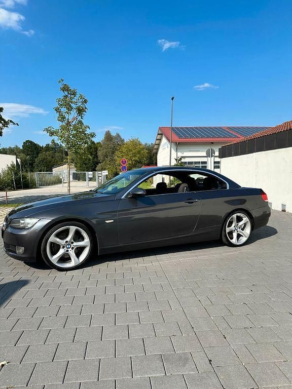 Grau Gebraucht 2007 BMW 325 Cabriolet Cabrio | 8.000 € (Guter Preis) - Bild 1/4