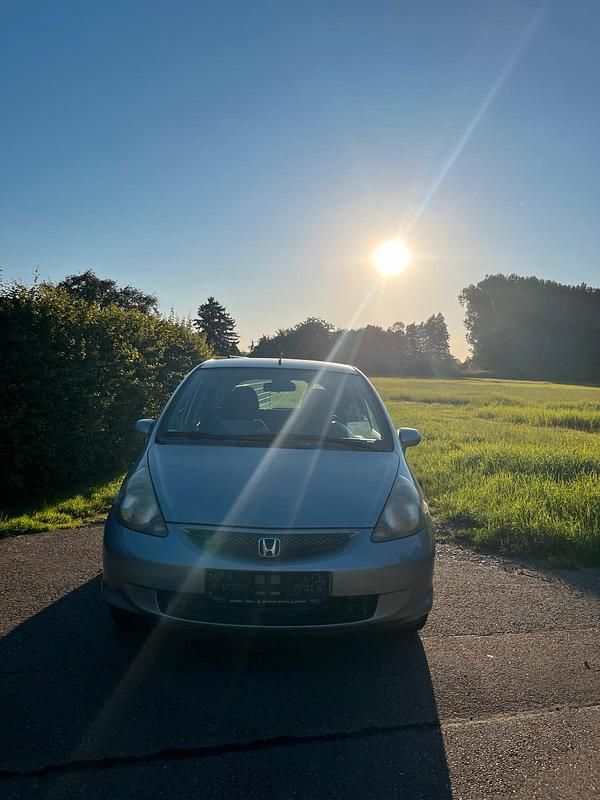 Gebraucht 2006 Honda Jazz Kleinwagen | 800 € (Guter Preis) - Bild 1/4