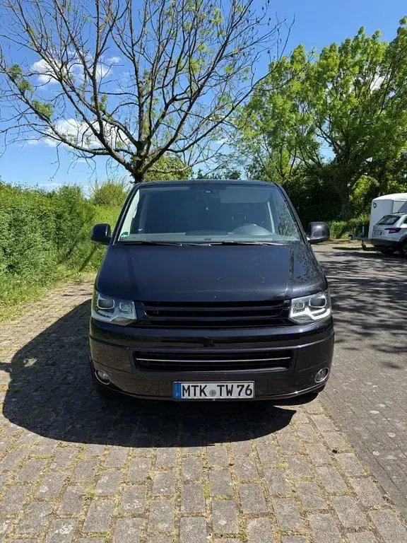 Gebraucht VW Multivan Highline 179 PS (131 kW) 2015 Schwarz Van / Kleinbus