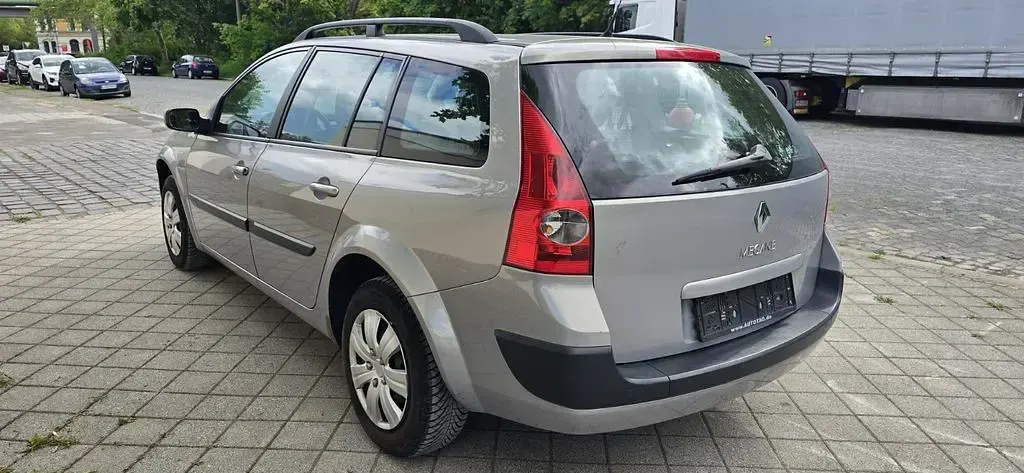 Gebraucht Renault Mégane Authentique 113 PS (83 kW) 2005 Gelb Limousine