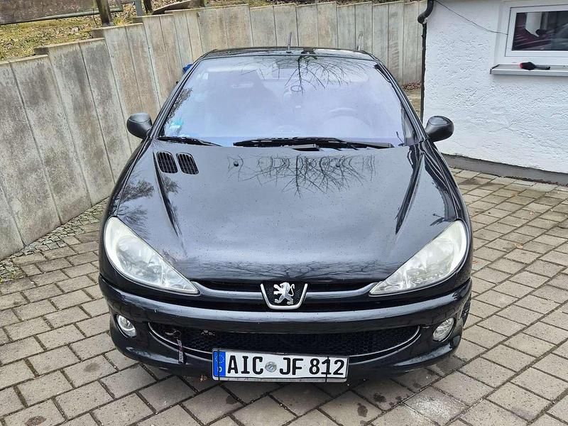 Schwarz Gebraucht 2005 Peugeot 206 CC Platinum Cabrio | 1.400 € (Fairer Preis) - Bild 1/4