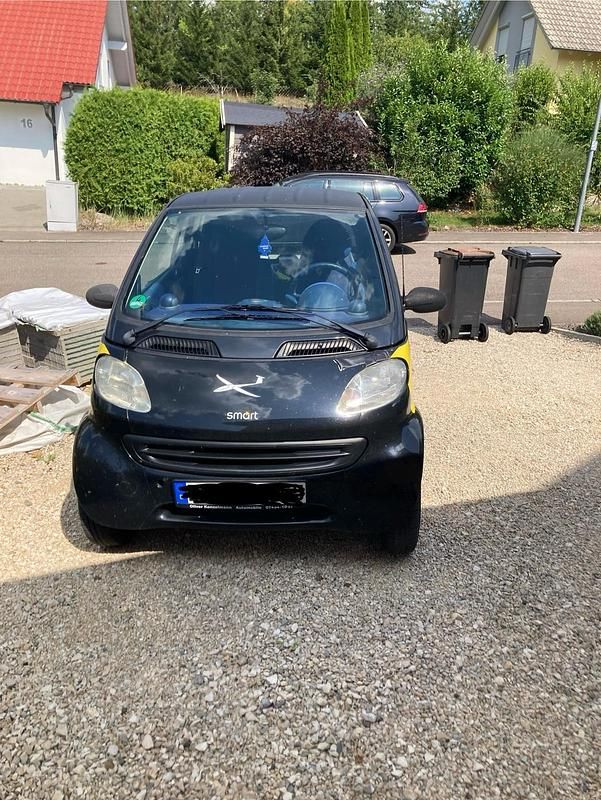 Schwarz Gebraucht 1999 Smart ForTwo Coupé Kleinwagen | 950 € (Superpreis) - Bild 1/4