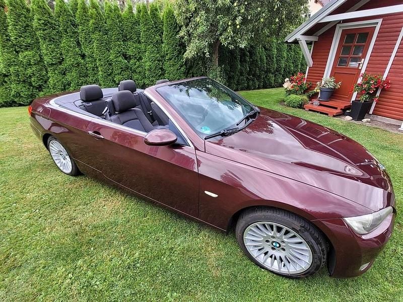 Rot Gebraucht 2009 BMW 320 Cabriolet Cabrio | 8.750 € (Fairer Preis) - Bild 1/4