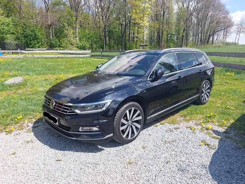 Gebraucht VW Passat R-line 190 PS (139 kW) 2015 Schwarz Limousine