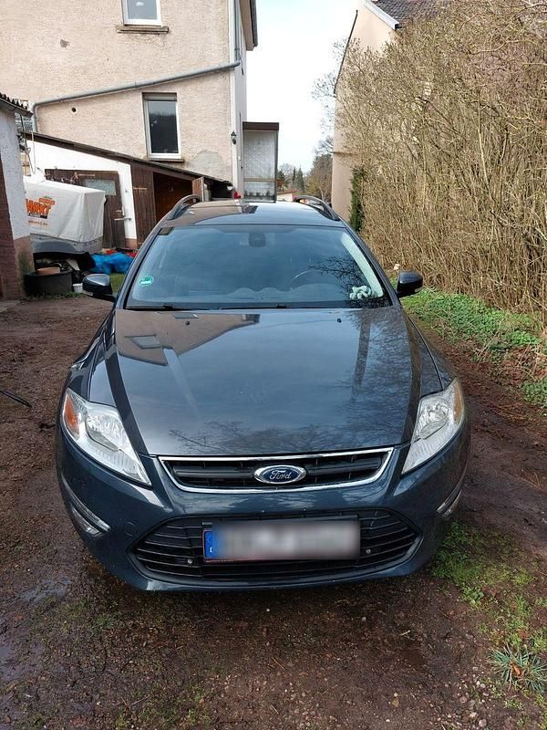 Gebraucht Ford Mondeo 160 PS (117 kW) 2011 Blau Kombi