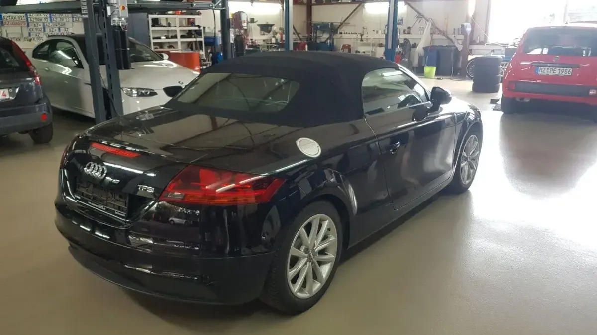 Gebraucht Audi TT Roadster Sport 160 PS (117 kW) 2013 Schwarz Cabrio