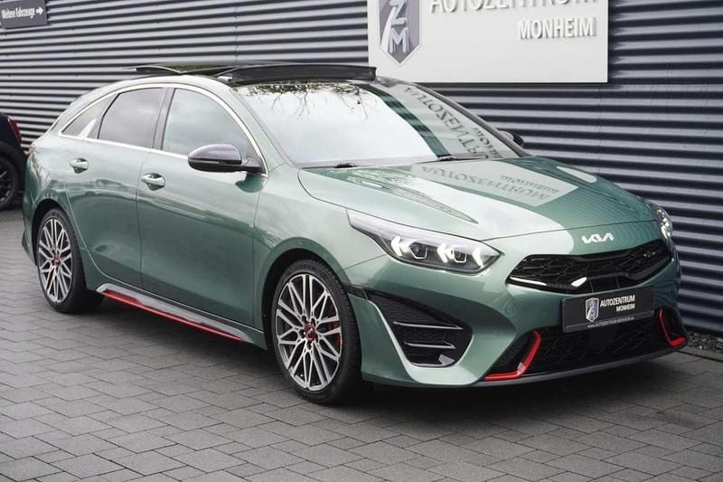Gebraucht Kia ProCeed GT 204 PS (150 kW) 2022 Grün (experience green metallic) Kombi