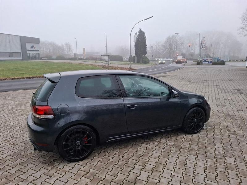 Grau Gebraucht 2010 VW Golf GTI Limousine | 5.000 € (Superpreis) - Bild 1/4