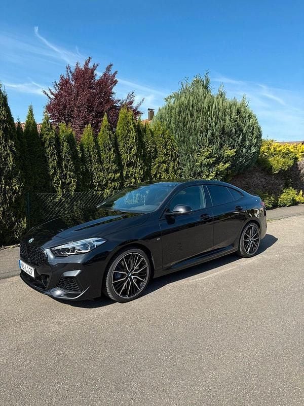 Schwarz Gebraucht 2020 BMW M235 Performance Coupé | 27.900 € (Guter Preis) - Bild 1/4