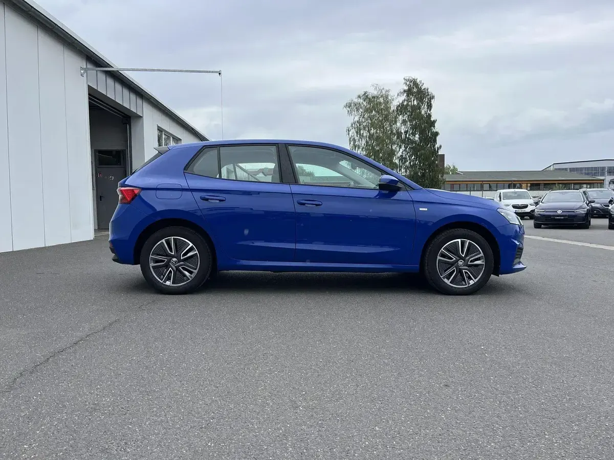 Gebraucht Skoda Fabia Tour 65 PS (47 kW) 2023 Blau Kleinwagen