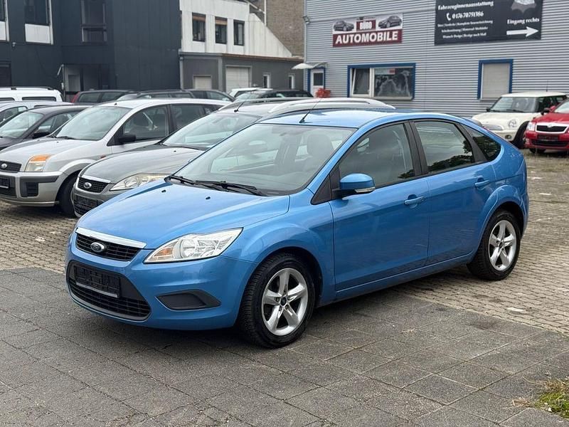 Blau Gebraucht 2010 Ford Focus Style Limousine | 2.400 € (Fairer Preis) - Bild 1/4