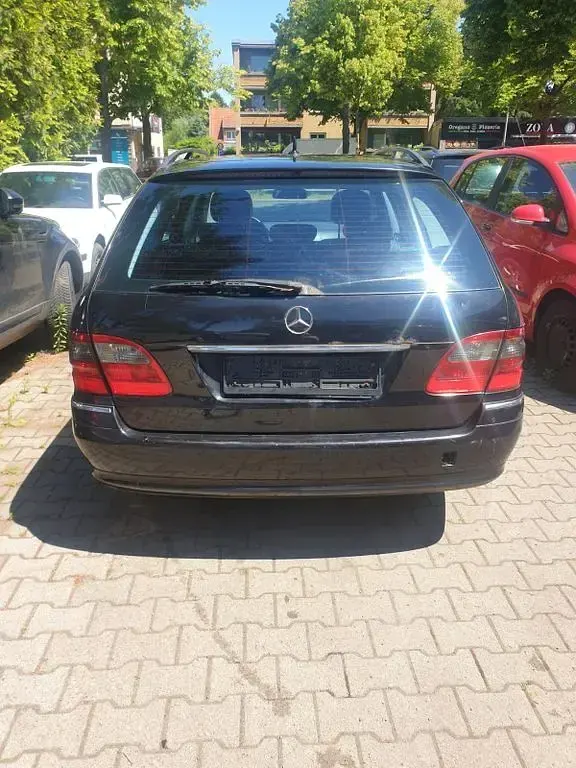 Gebraucht Mercedes E280 190 PS (139 kW) 2006 Schwarz Limousine