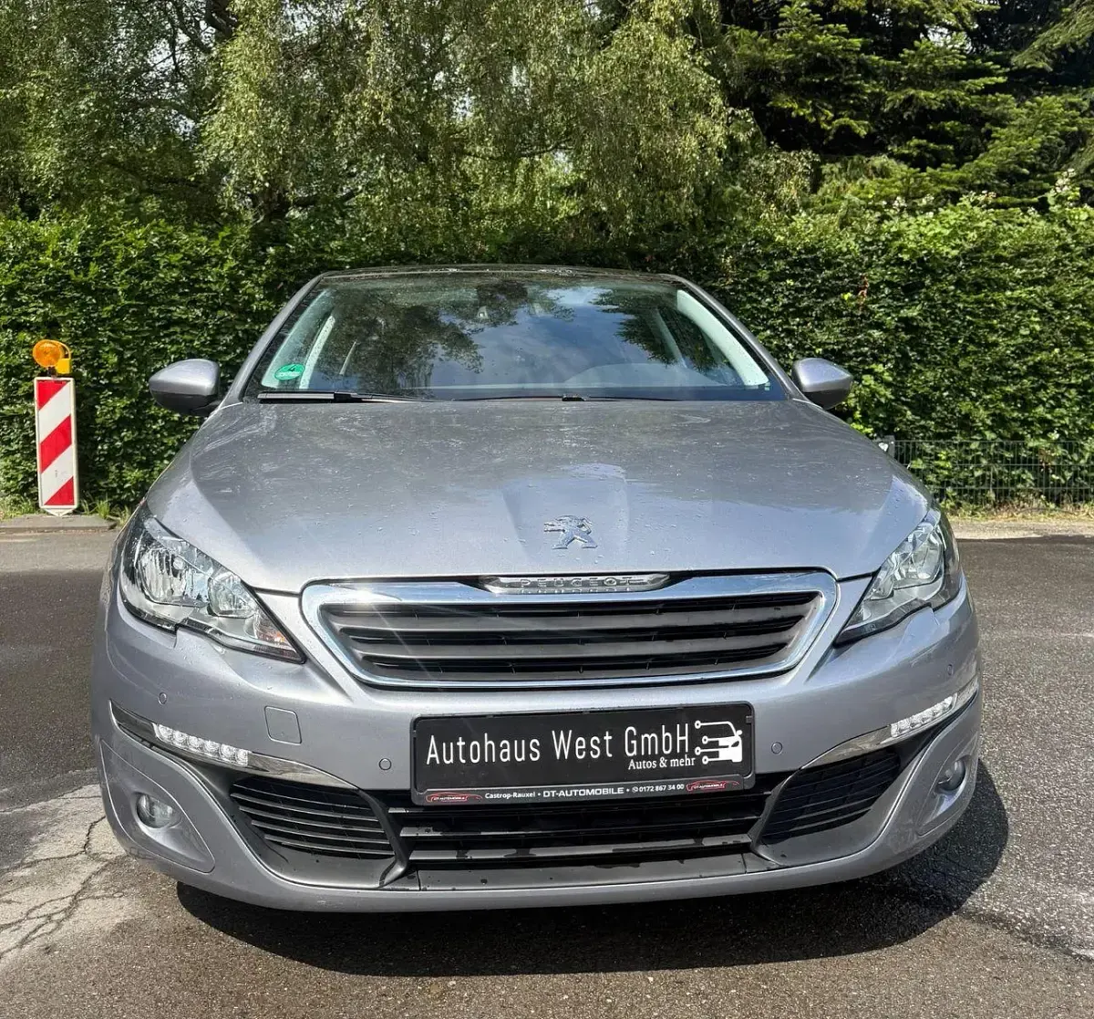 Gebraucht Peugeot 308 Style 110 PS (80 kW) 2017 Grau Limousine