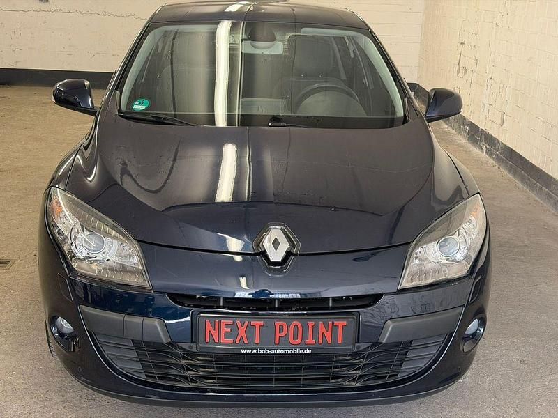 Gebraucht Renault Mégane Dynamique 110 PS (80 kW) 2009 Blau Limousine
