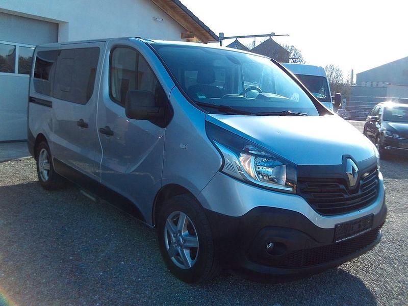 Gebraucht Renault Trafic 145 PS (106 kW) 2015 Grau Van / Kleinbus