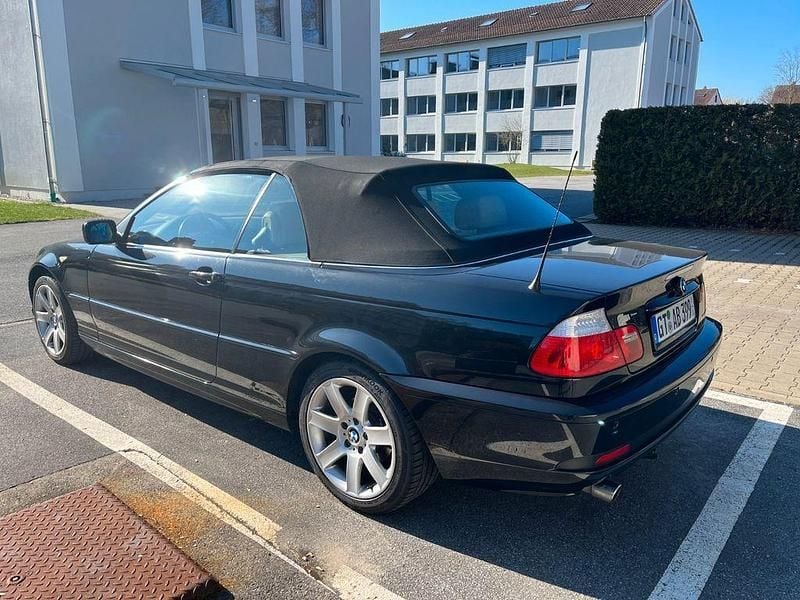Gebraucht BMW 318 Cabriolet Exclusive 150 PS (110 kW) 2006 Schwarz Cabrio