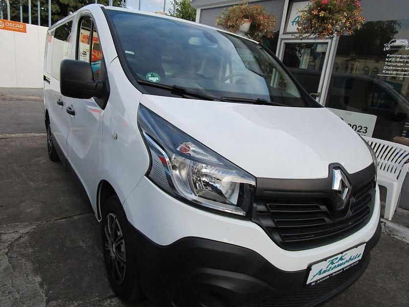 Gebraucht Renault Trafic Komfort 116 PS (85 kW) 2016 Weiß Van / Kleinbus