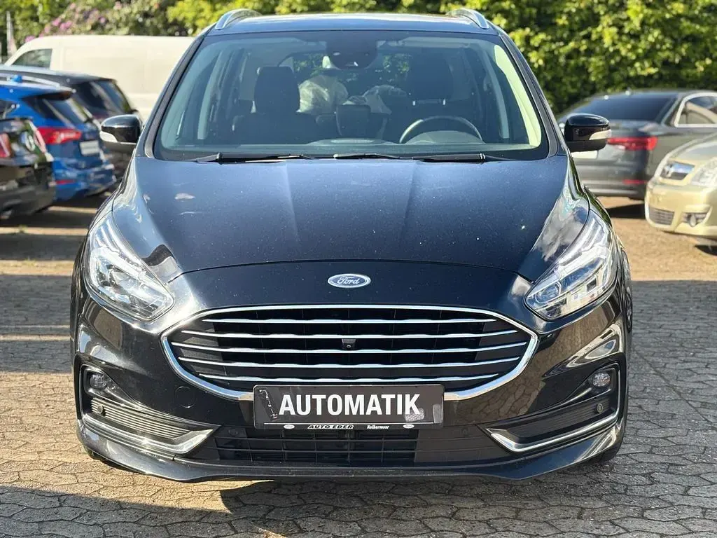 Używany Ford Galaxy Titanium 150 KM (110 kW) 2022 Czarny Minivan