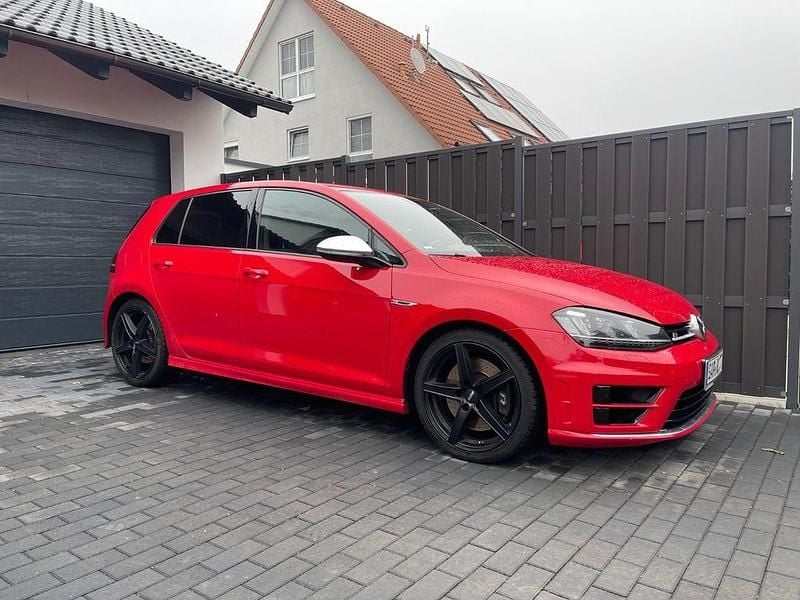 Rot Gebraucht 2016 VW Golf R Limousine | 18.600 € (Superpreis) - Bild 1/4