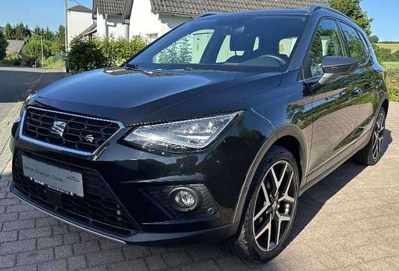 Schwarz Gebraucht 2018 Seat Arona FR SUV | 13.990 € (Fairer Preis) - Bild 1/4
