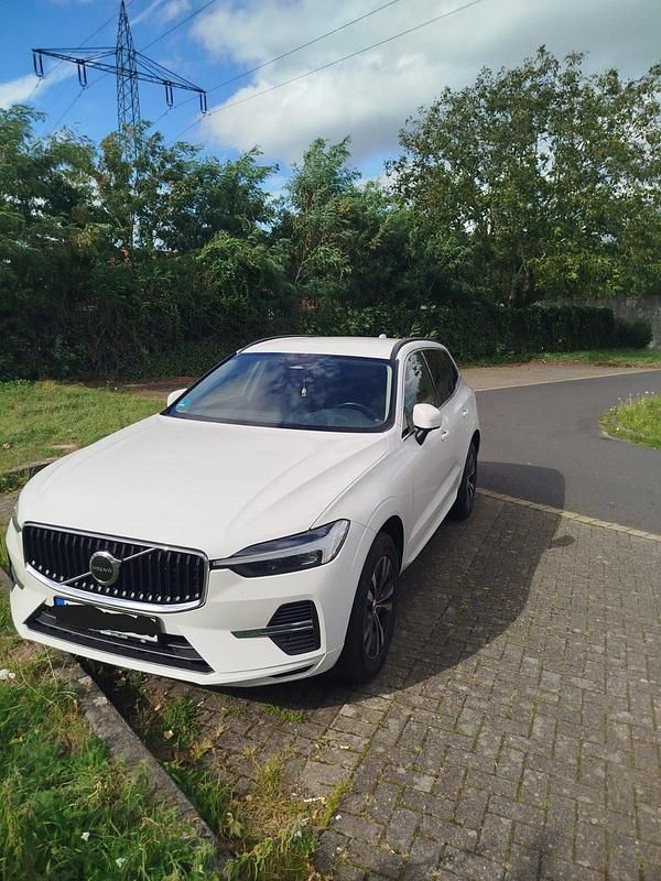 Weiß Gebraucht 2022 Volvo XC60 SUV | 28.000 € (Superpreis) - Bild 1/4