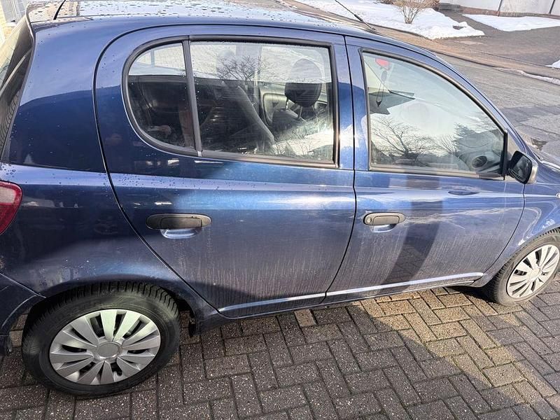 Gebraucht Toyota Yaris Sol 68 PS (50 kW) 1999 Blau Limousine
