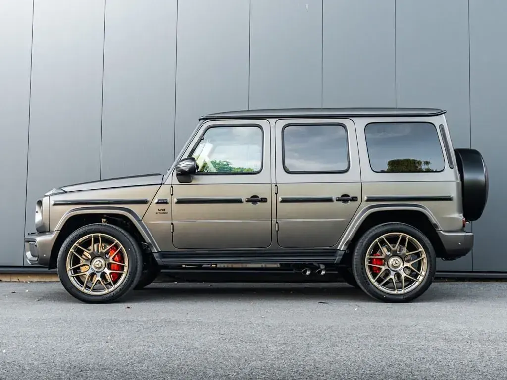 Neu Mercedes G63 AMG AMG 585 PS (430 kW) 2026 Grau SUV