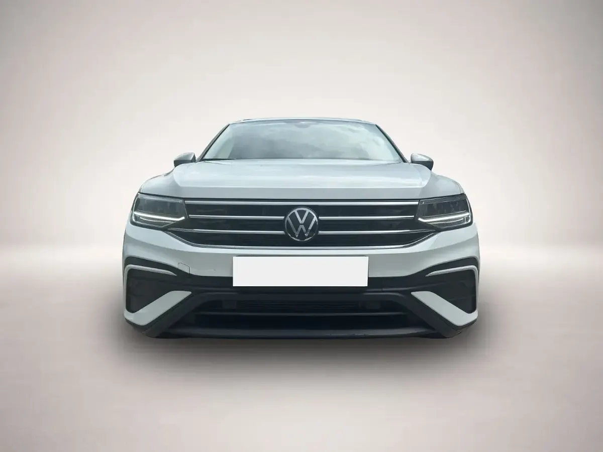 Gebraucht VW Tiguan Allspace Life 150 PS (110 kW) 2024 Weiß SUV