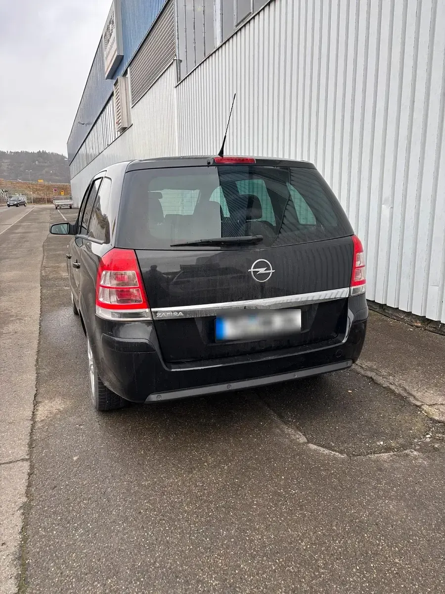 Gebraucht Opel Zafira 150 PS (110 kW) 2009 Schwarz Van / Kleinbus