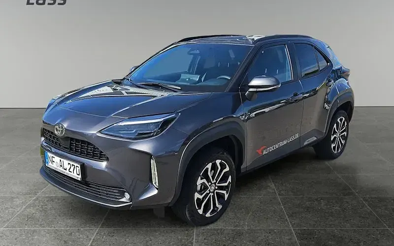 Gebraucht Toyota Yaris Cross 130 PS (95 kW) 2026 Grau SUV