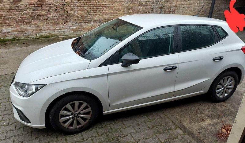 Weiß Gebraucht 2020 Seat Ibiza Kleinwagen | 8.150 € (Guter Preis) - Bild 1/4