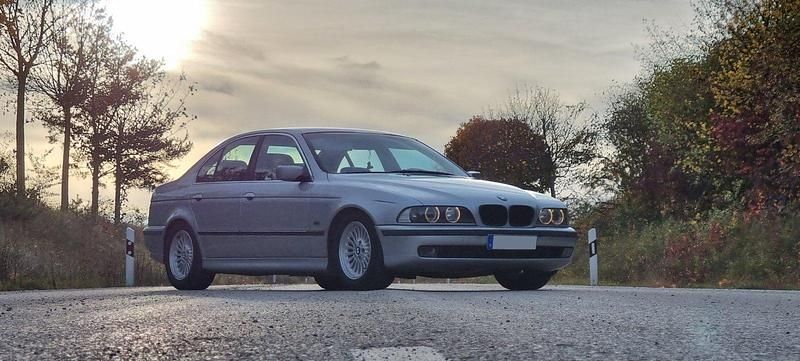 Gebraucht BMW 528 193 PS (141 kW) 1997 Silber Limousine