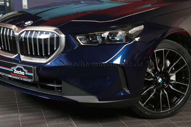 Gebraucht BMW 540 286 PS (210 kW) 2025 Tansanitblau ii (c3z) Kombi