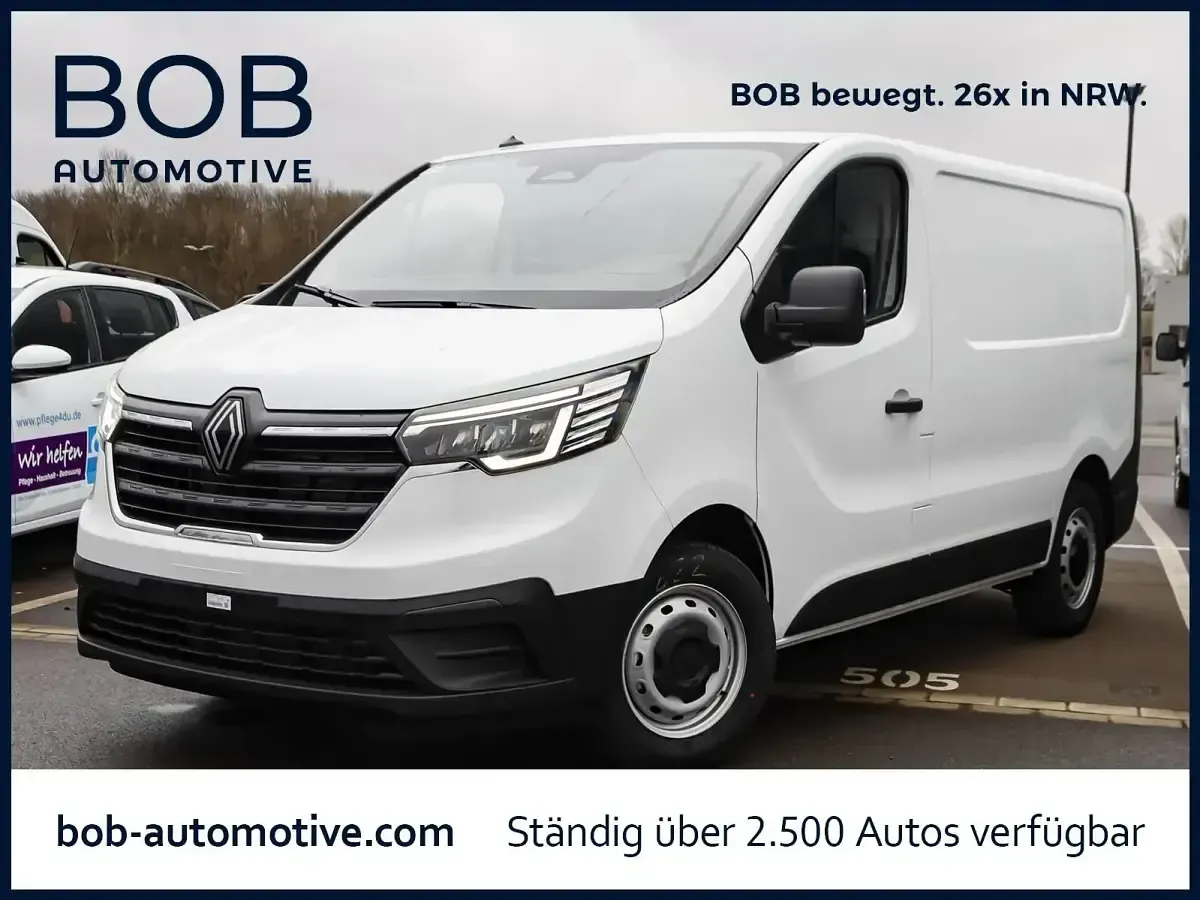 Gebraucht Renault Trafic Komfort 131 PS (96 kW) 2025 Van / Kleinbus
