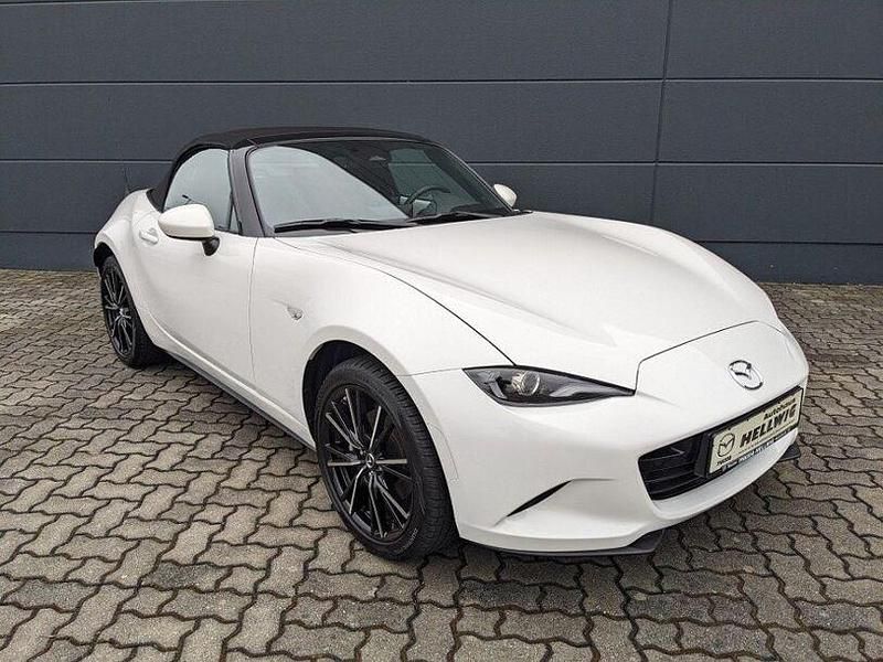 Gebraucht Mazda MX5 Exclusive 184 PS (135 kW) 2024 Arctic white Cabrio