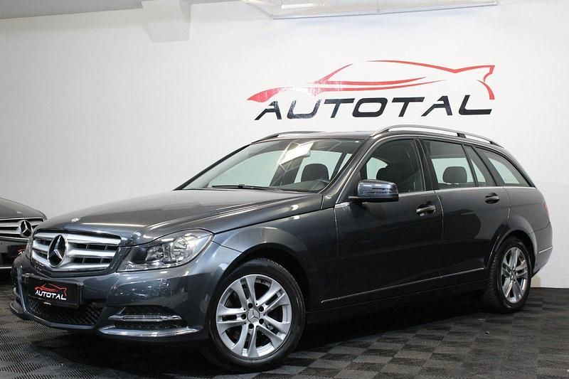 Gebraucht Mercedes C180 156 PS (114 kW) 2013 Grau Kombi
