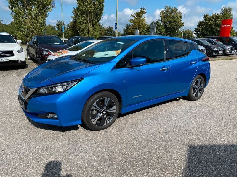 Blau Gebraucht 2019 Nissan Leaf N-Connecta Kleinwagen | 16.990 € (Teuer) - Bild 1/4