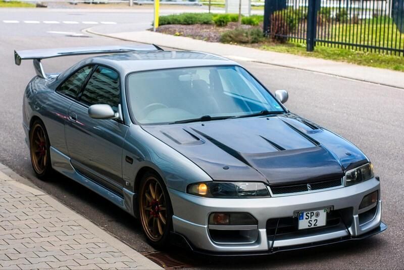 Silber Gebraucht 1997 Nissan Skyline Coupé | 43.000 € - Bild 1/4