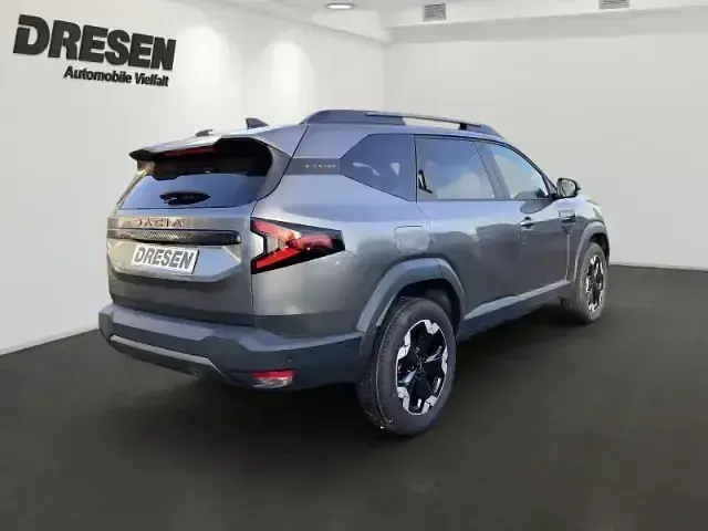 Neu Dacia Bigster Extreme 140 PS (102 kW) 2026 Grau SUV
