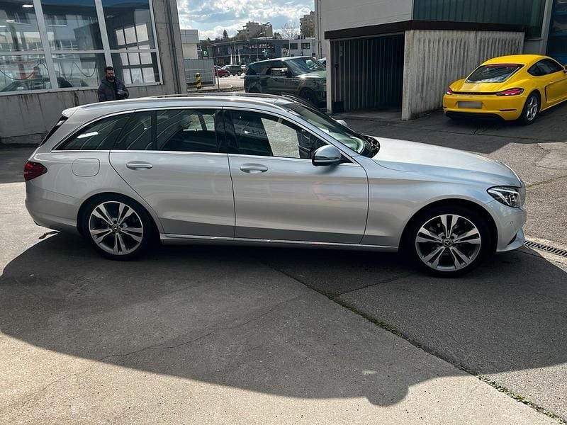 Gebraucht Mercedes C220 170 PS (125 kW) 2018 Silber Kombi
