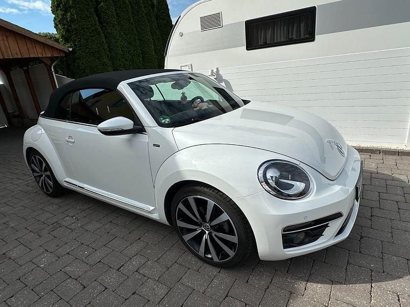 Weiß Gebraucht 2016 VW Beetle Allstar Cabrio | 26.490 € (Teuer) - Bild 1/4