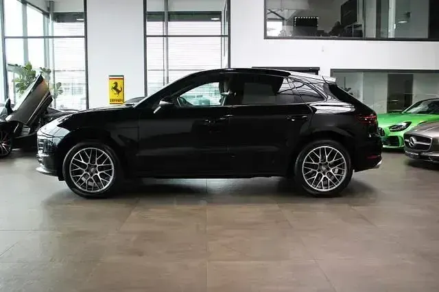 Gebraucht Porsche Macan Sport 252 PS (185 kW) 2018 Schwarz SUV