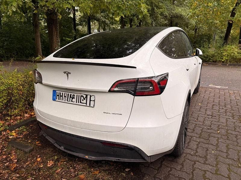 Gebraucht Tesla Model Y Long Range AWD 378 kW (514 PS) 2024 Weiß SUV