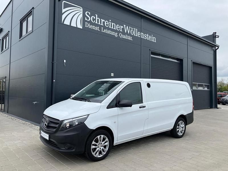 Usado Mercedes Vito 163 HP (119 kW) 2020 Branco Van