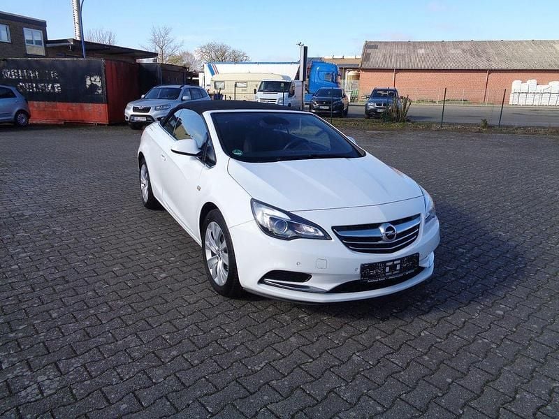 Gebraucht Opel Cascada Edition 140 PS (102 kW) 2017 Weiß Cabrio