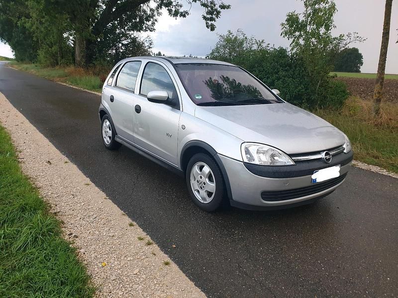 Silber Gebraucht 2002 Opel Corsa Kleinwagen | 750 € (Guter Preis) - Bild 1/4