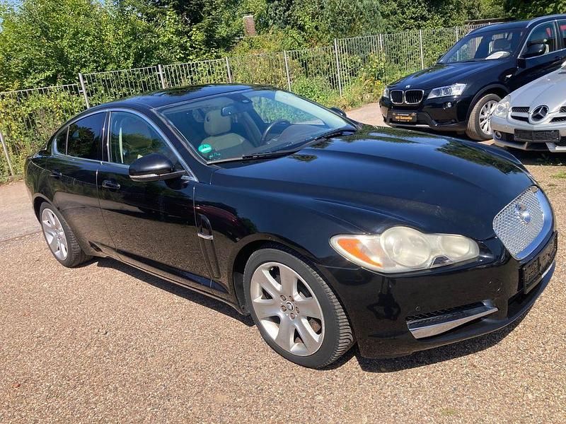 Gebraucht Jaguar XF Premium Luxury 241 PS (177 kW) 2010 Schwarz Limousine