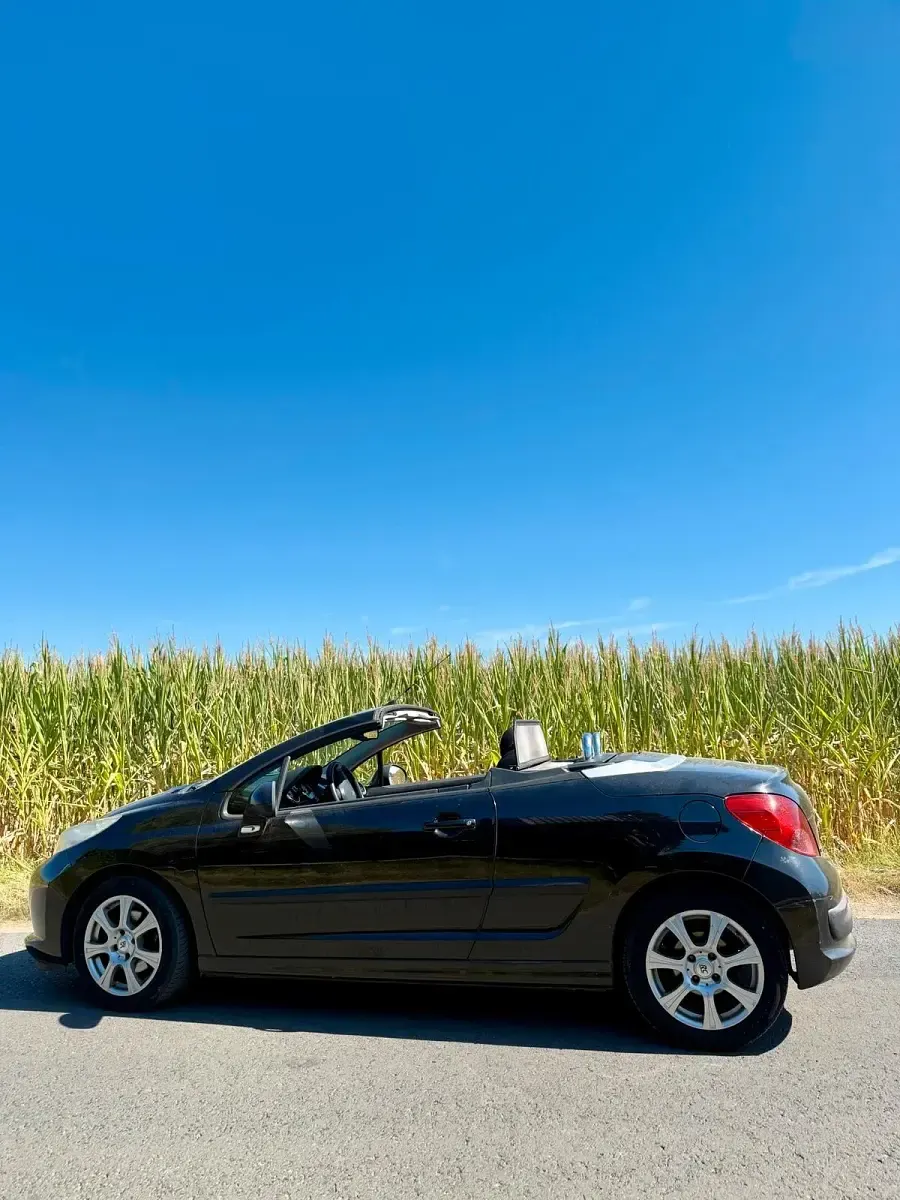Gebraucht Peugeot 207 CC 120 PS (88 kW) 2007 Schwarz Cabrio