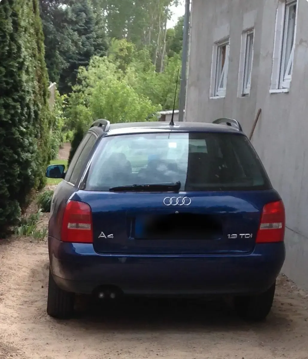 Gebraucht Audi A4 90 PS (66 kW) 2000 Blau Kombi