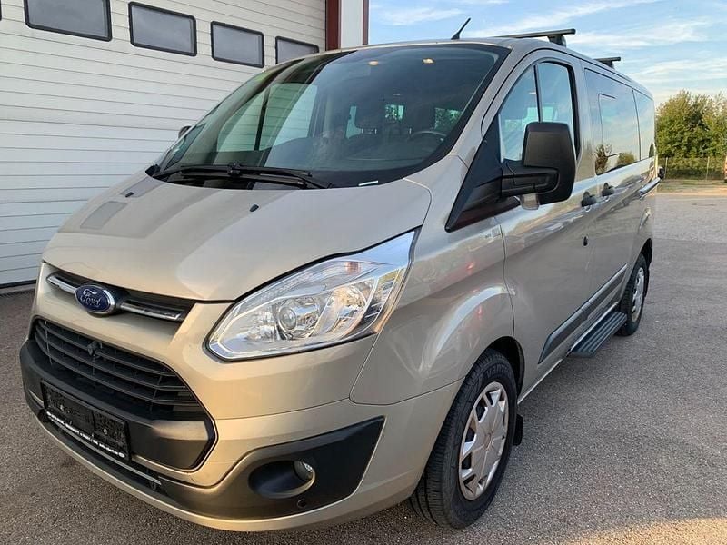 Silber Gebraucht 2016 Ford Transit Kombi | 13.900 € (Fairer Preis) - Bild 1/4